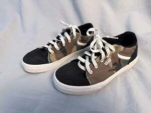 Vans Kids Youth Size 4.0 Seldan Camo and Black Canvas Lace Up Skate Shoes